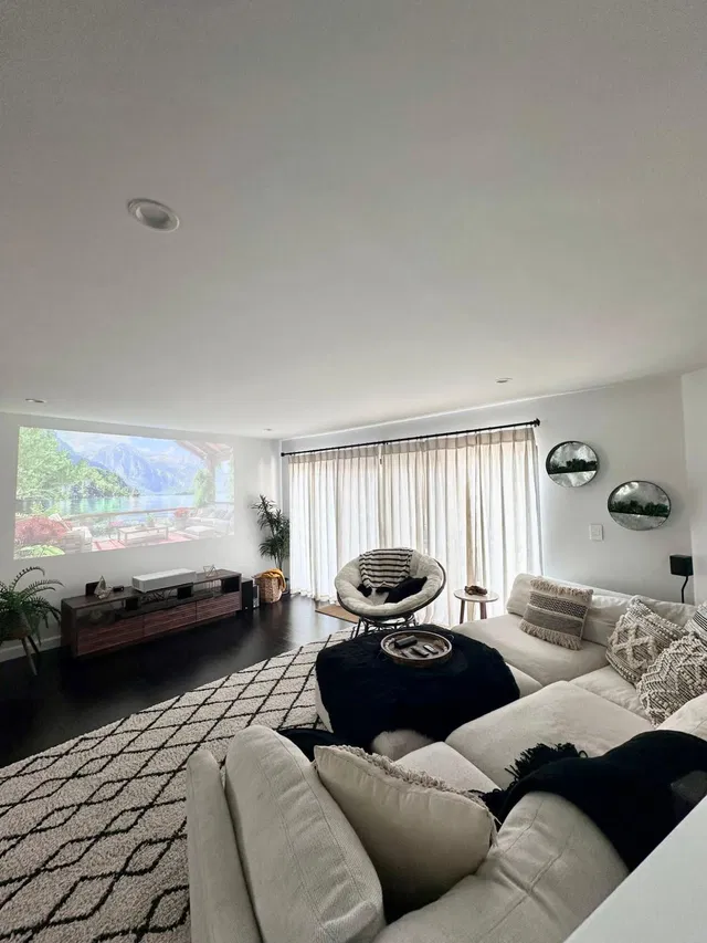 Residence photo 3