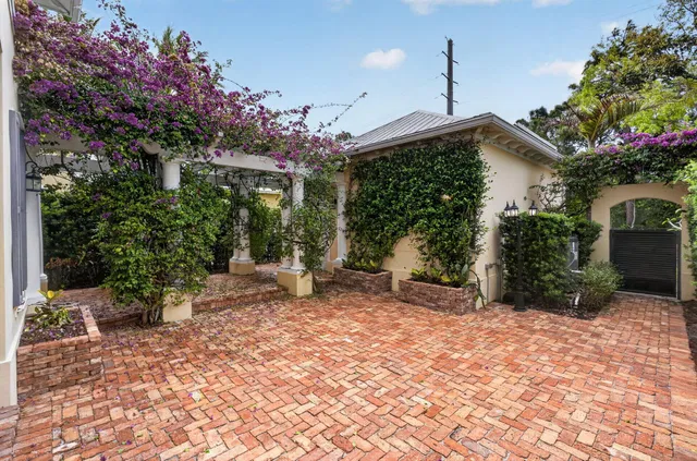 Botanica Residence photo 43