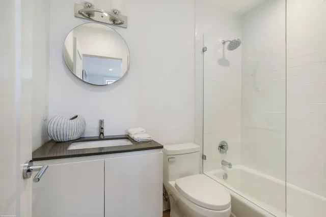 Unit B301 photo 18