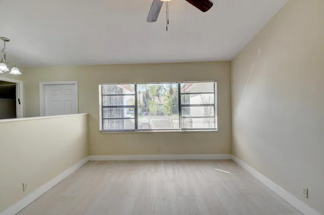  Residence photo 10