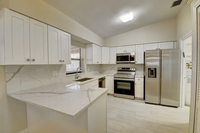  Residence photo 19