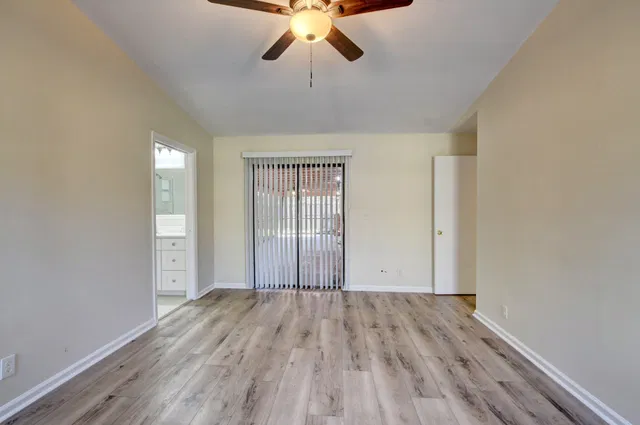  Residence photo 25
