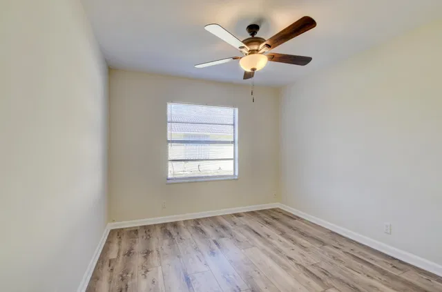  Residence photo 32