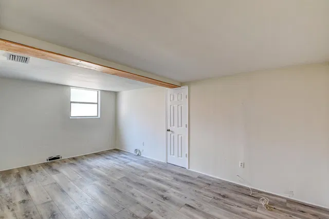  Residence photo 36