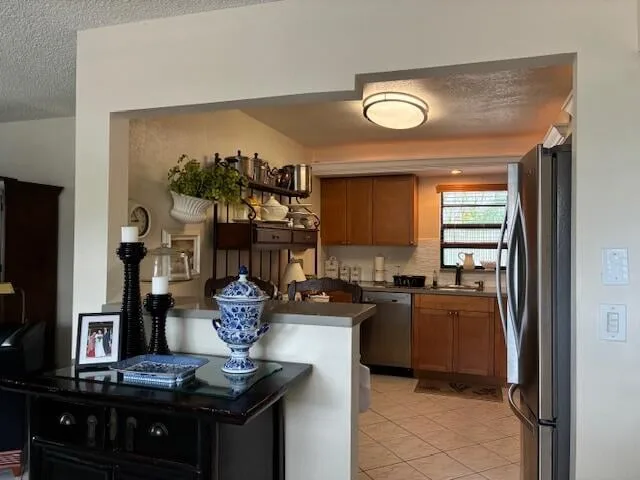 Unit 504 photo 14