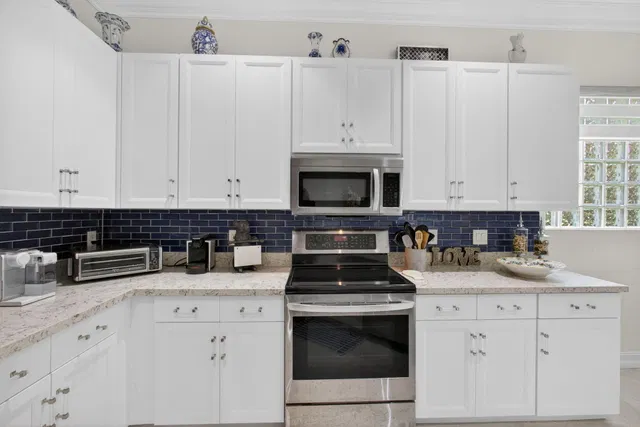Residence photo 28