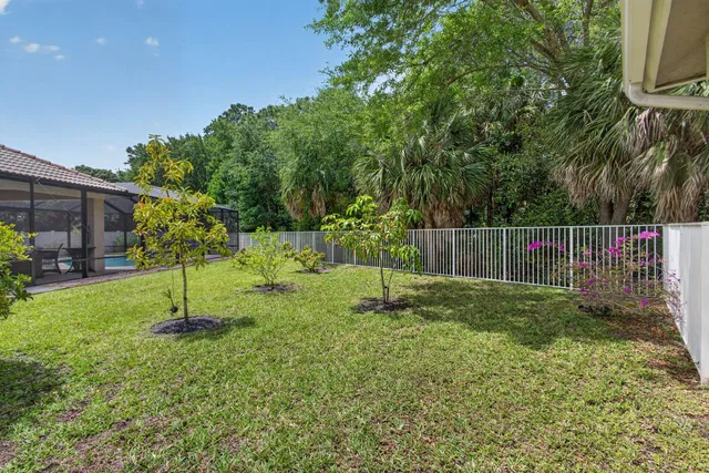 Residence photo 75