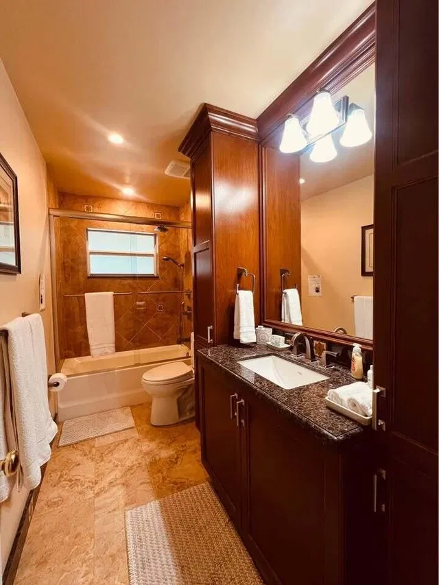 Residence photo 17