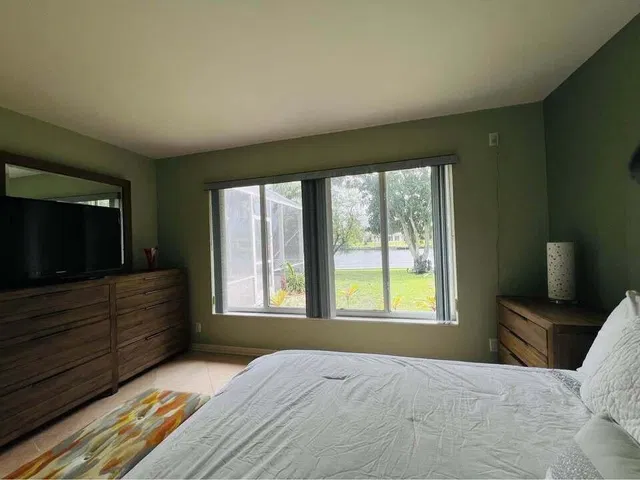 Residence photo 24