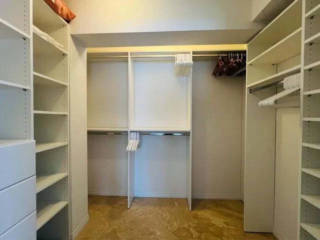 Residence photo 30