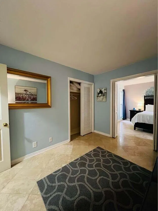 Residence photo 32