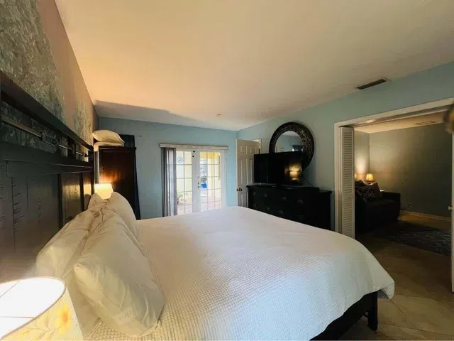 Residence photo 36