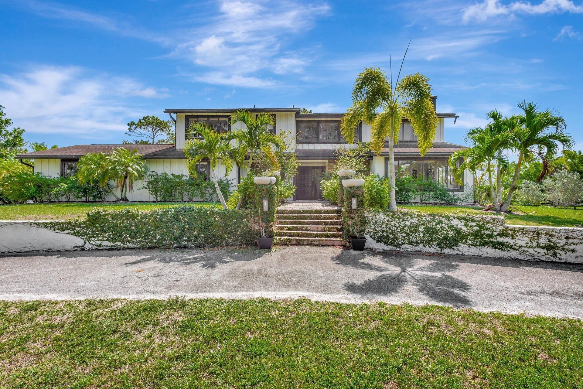 Homeland Residence photo 2