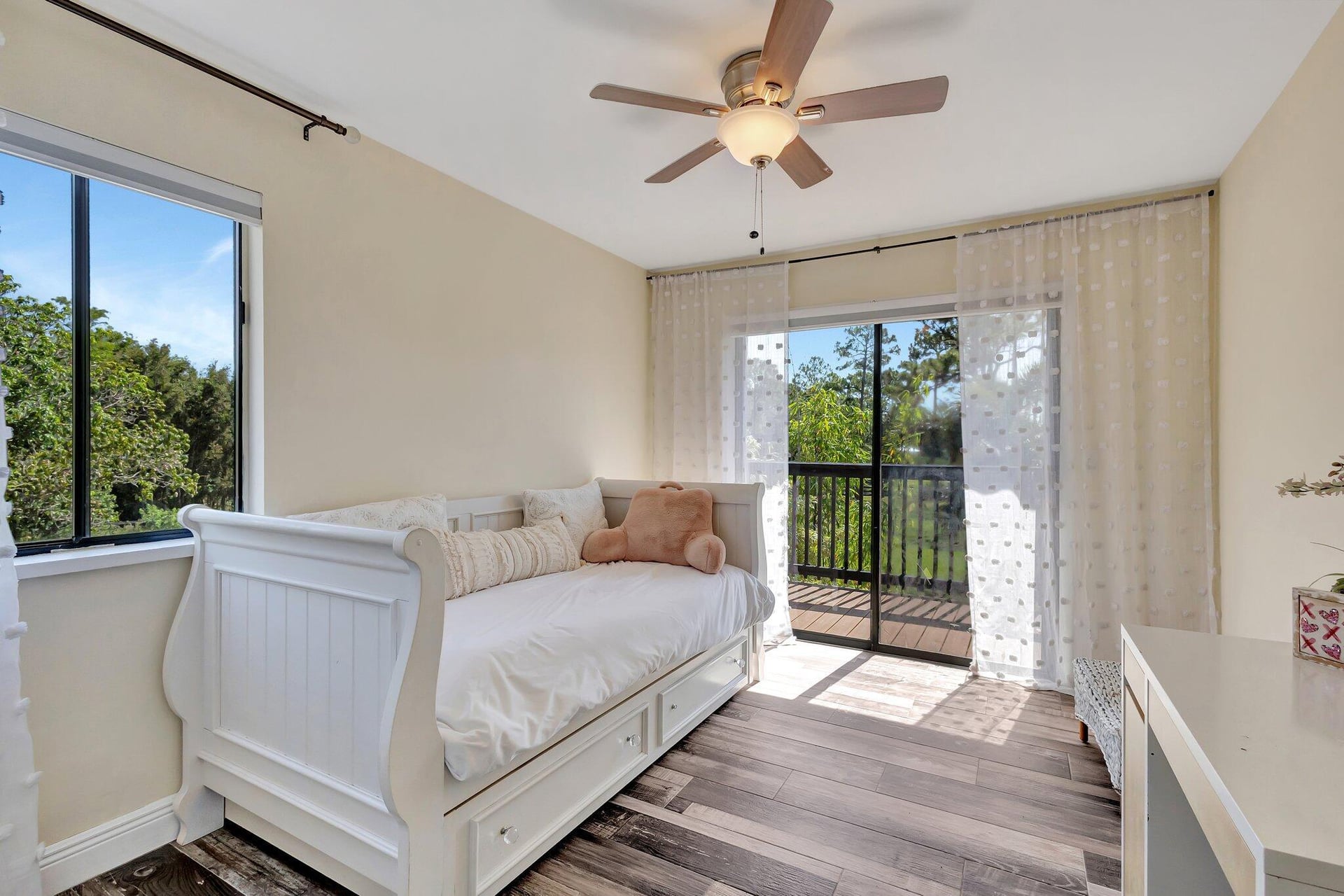 Homeland Residence photo 31