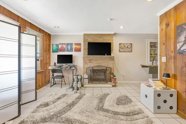  Residence photo 15
