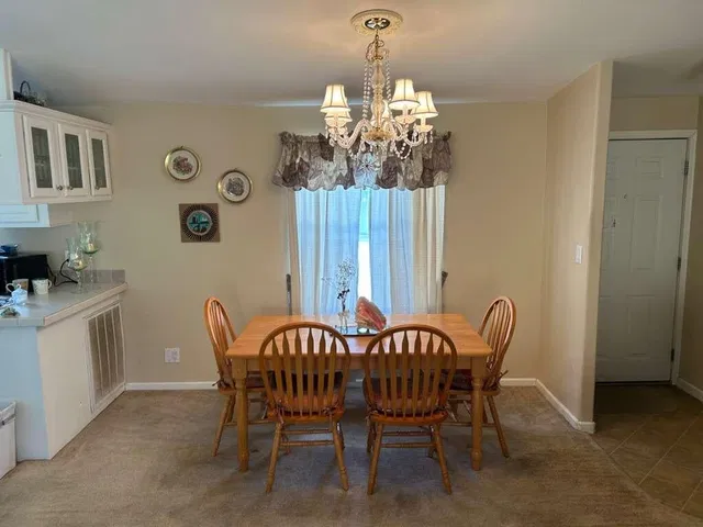 Residence photo 5