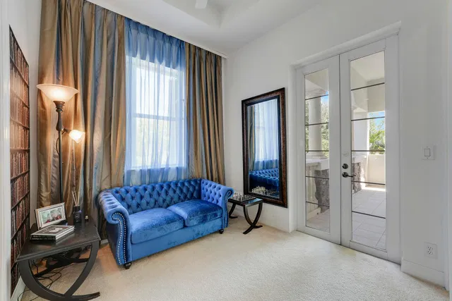 Residence photo 38