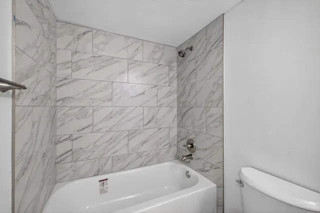  Unit 303 photo 16