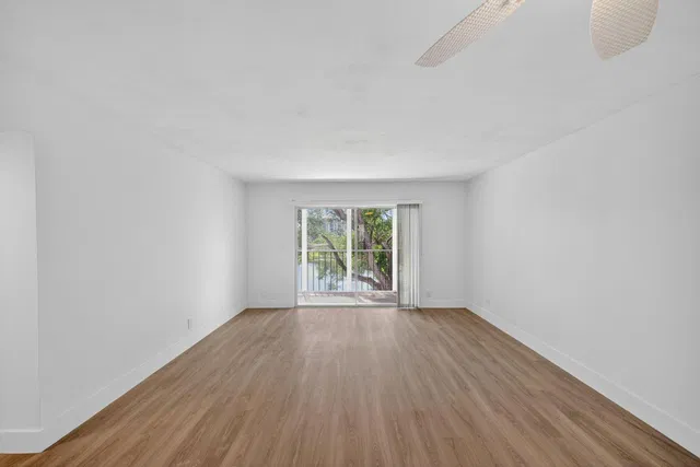  Unit 303 photo 18