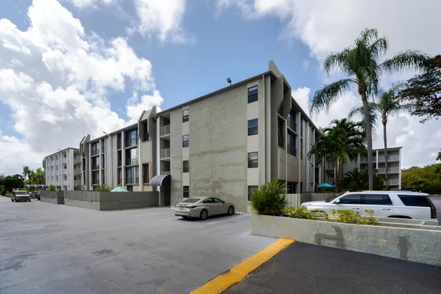 Boca Raton Unit 114 photo 21