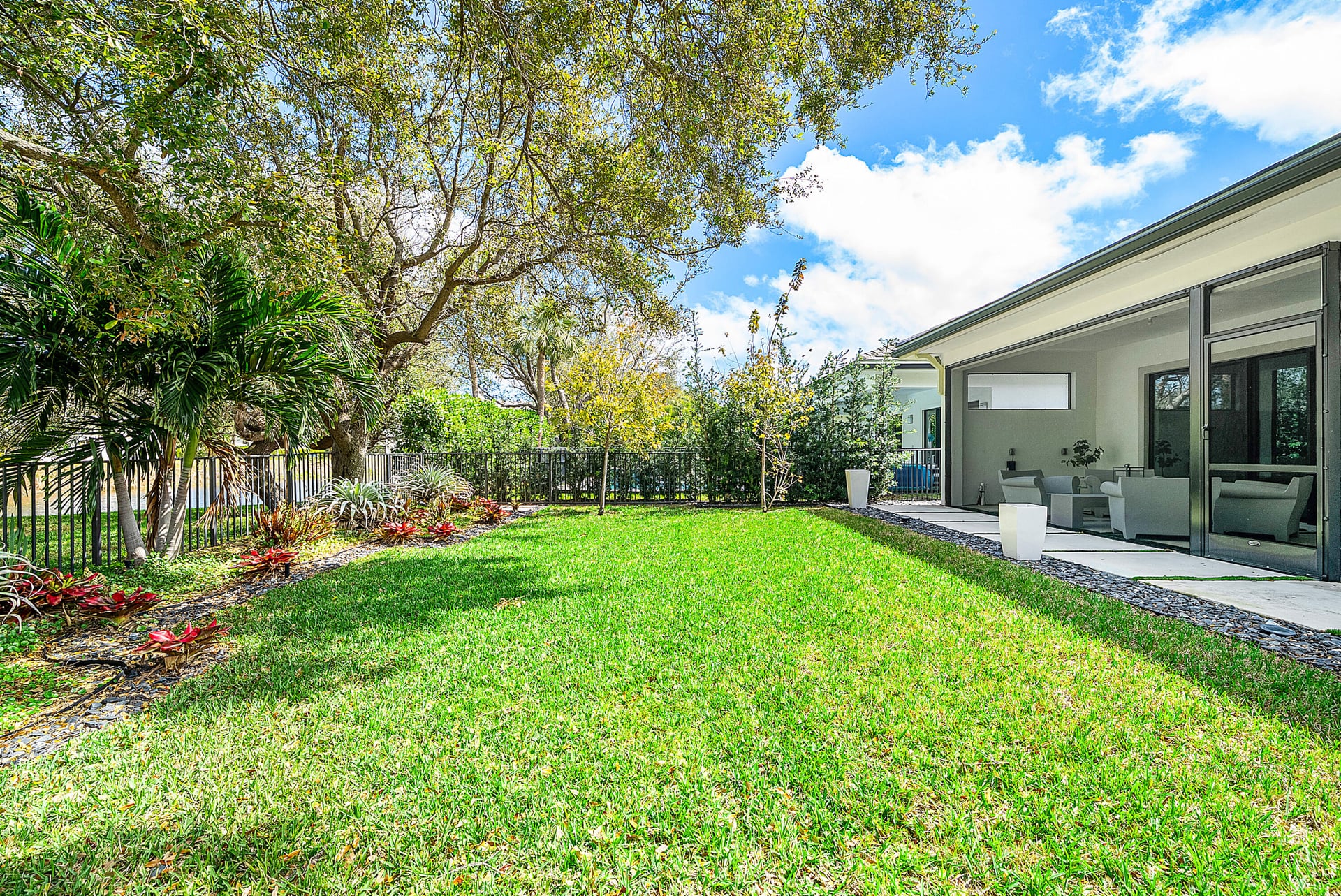 West Palm Beach Residence photo 35