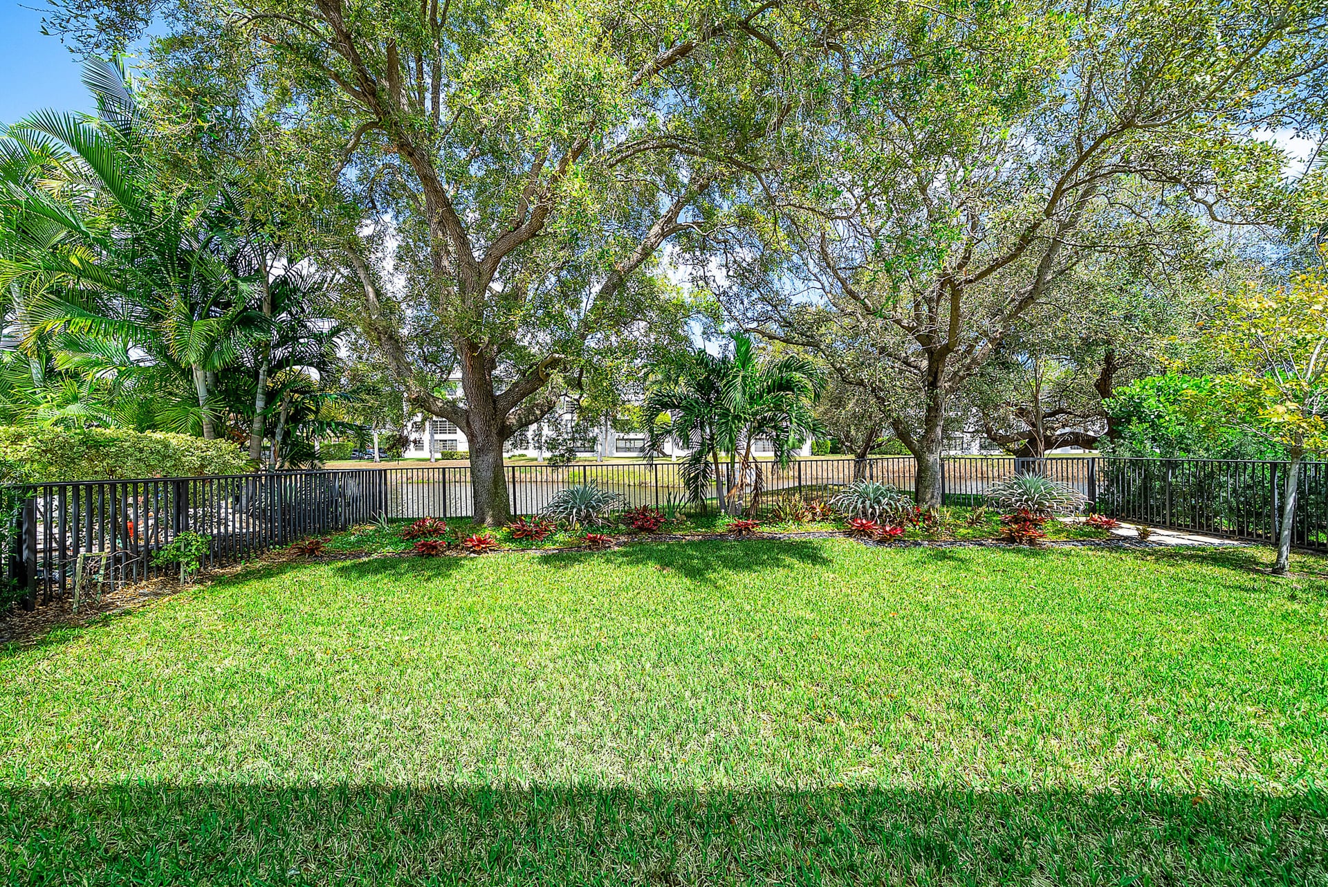 West Palm Beach Residence photo 36
