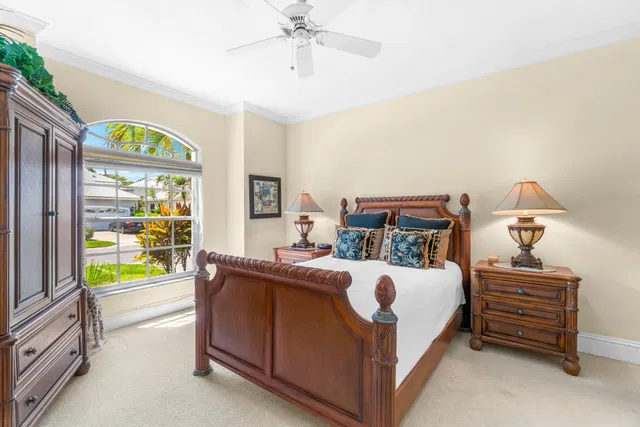 Residence photo 22