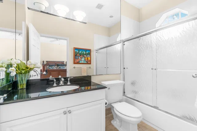 Residence photo 23