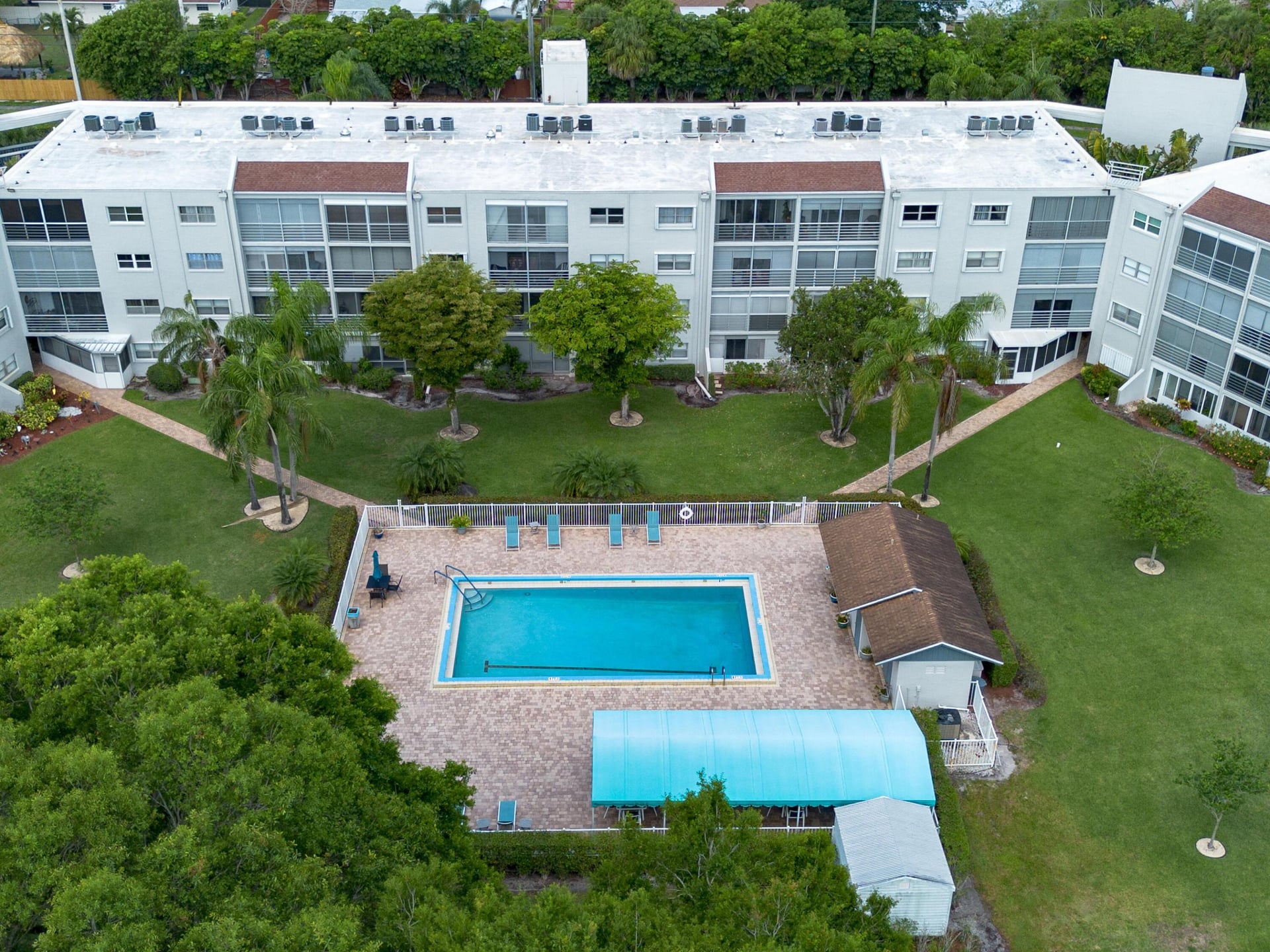 Unit 306 photo 24