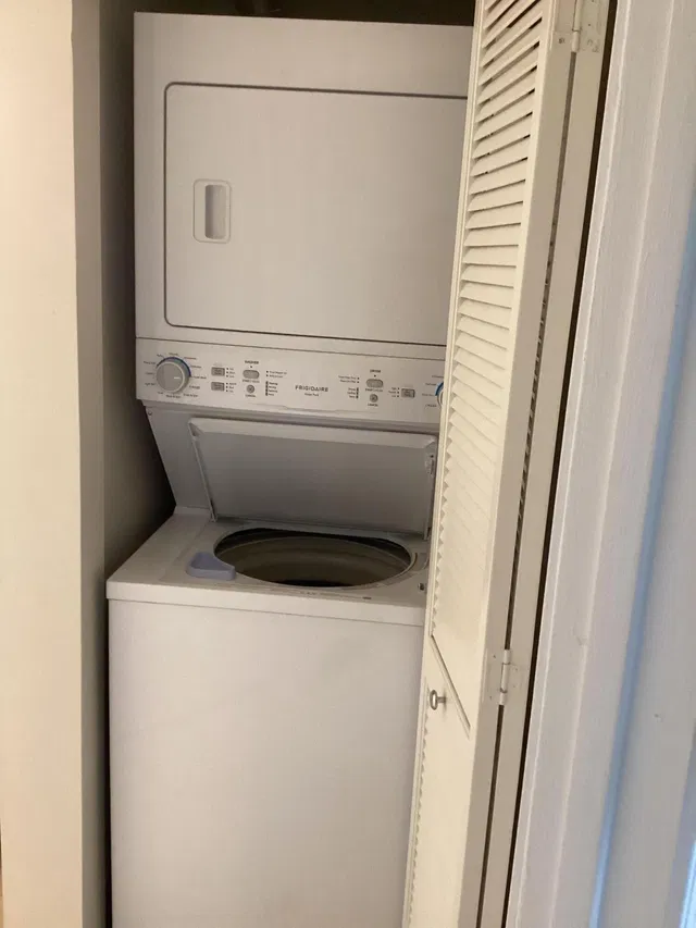 Unit L photo 33