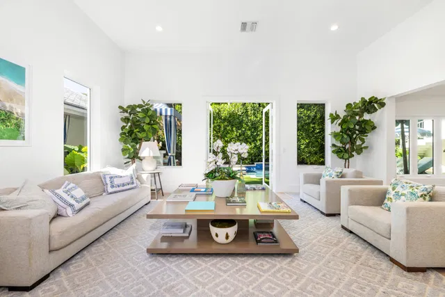 SoSo West Palm Beach Residence photo 10