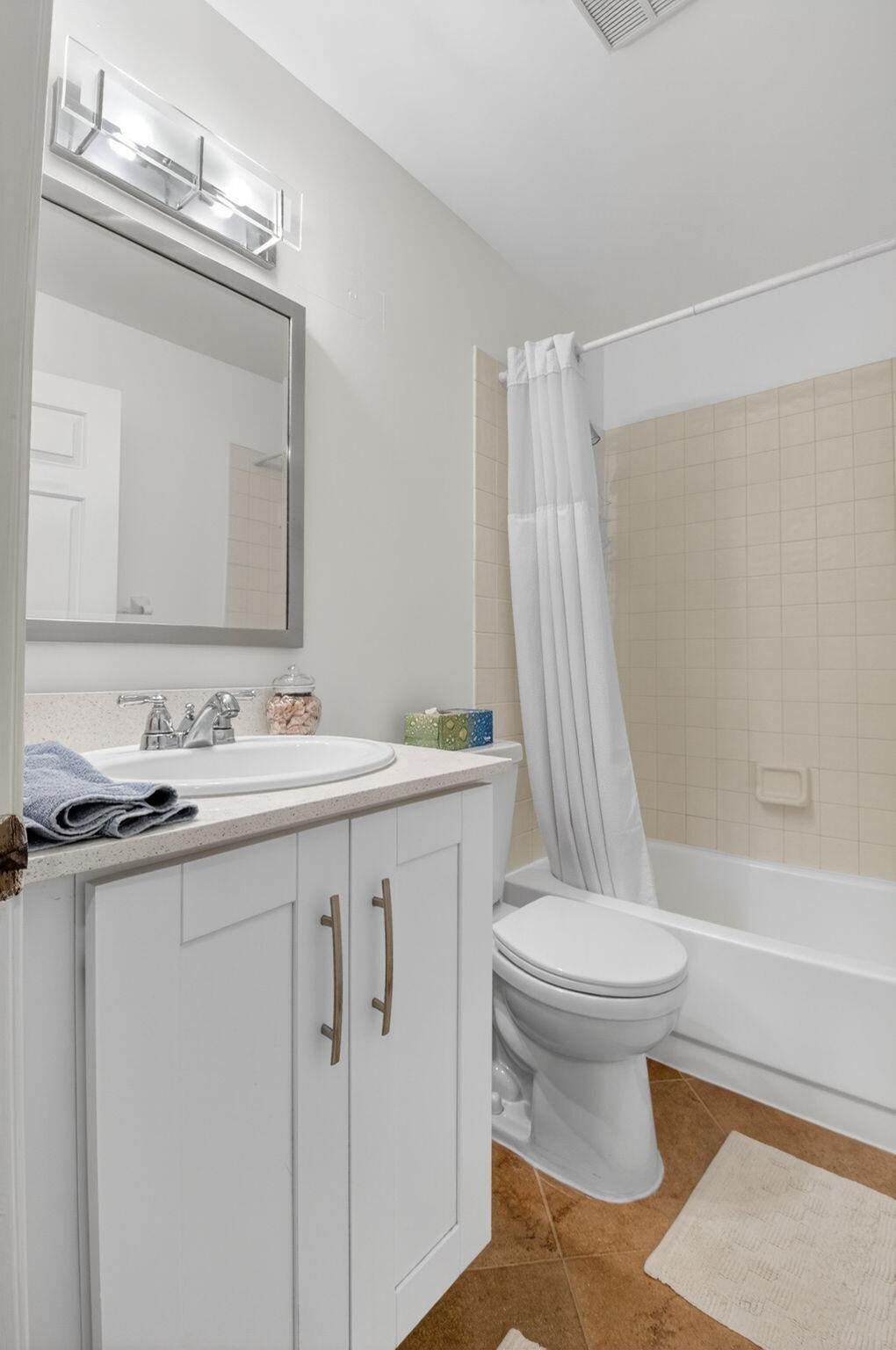 Unit 101 photo 25