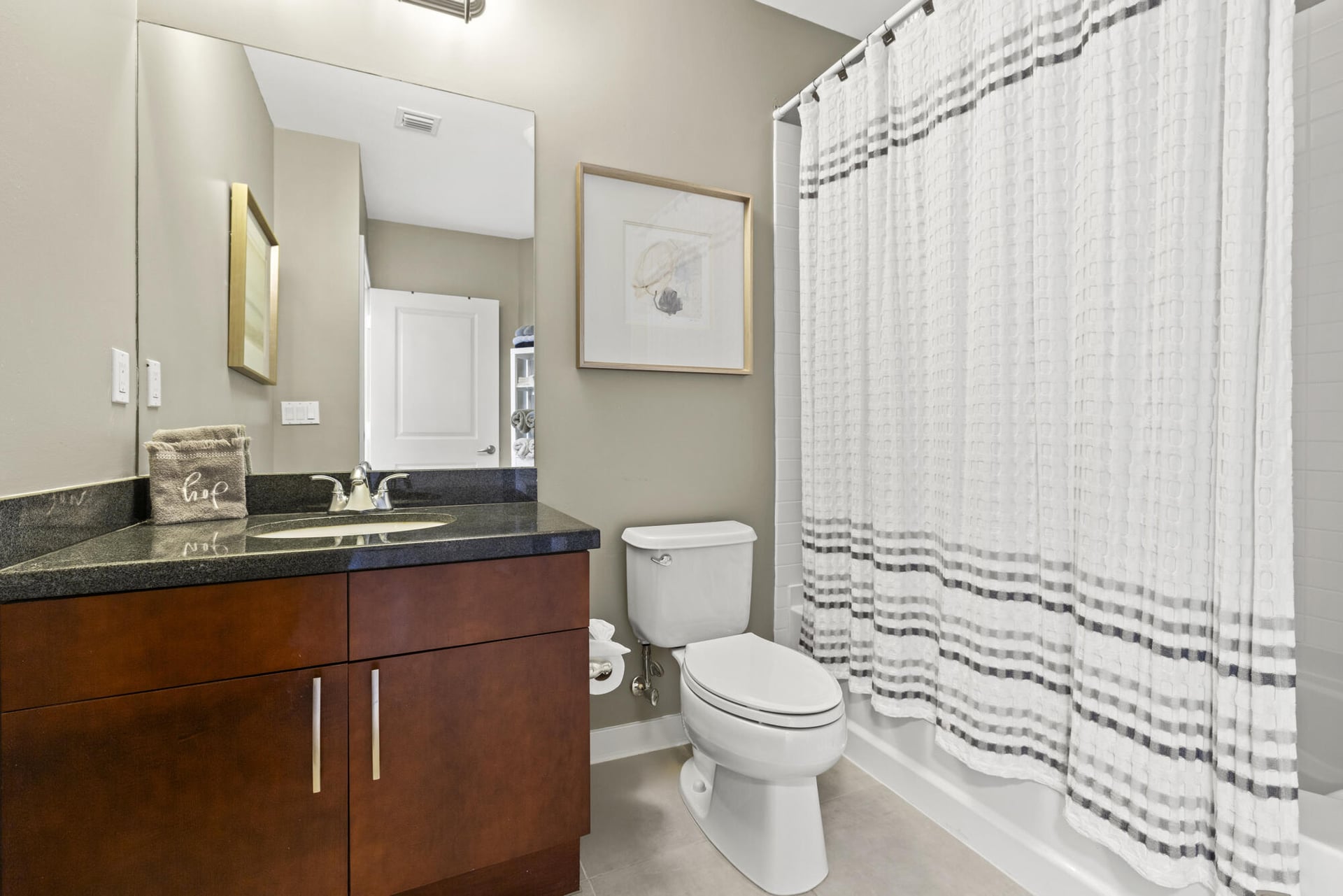 The Edge Residence photo 17
