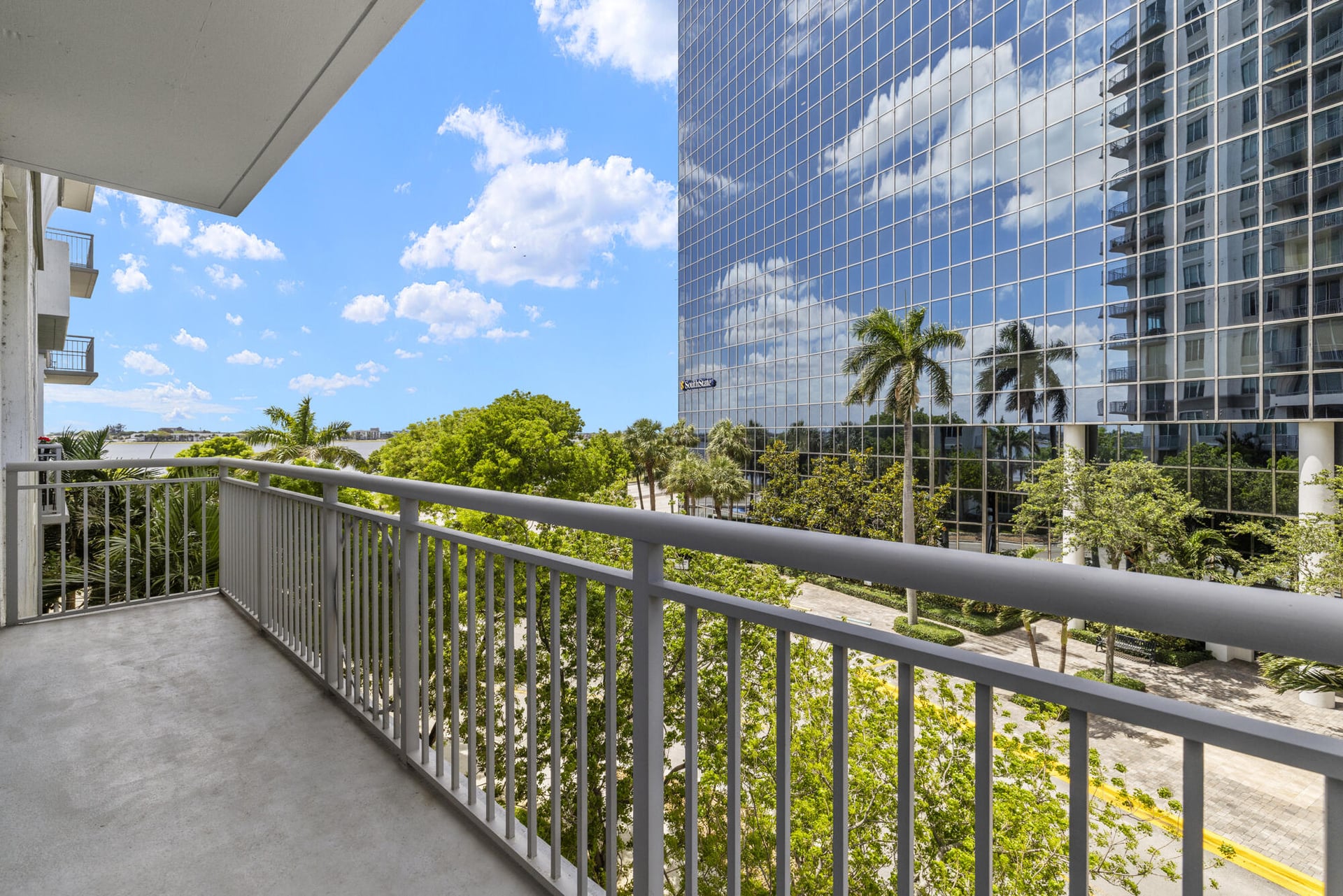 The Edge Residence photo 19