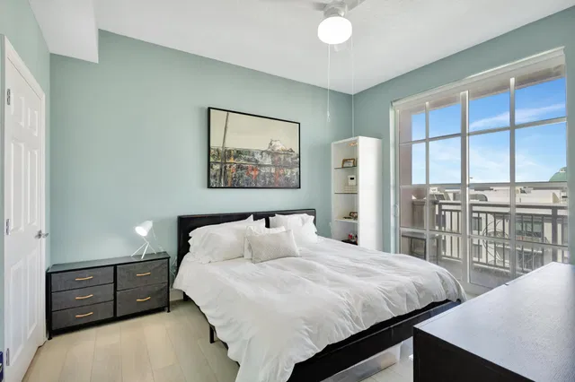 The Whitney Unit 801 photo 13