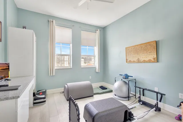 The Whitney Unit 801 photo 19