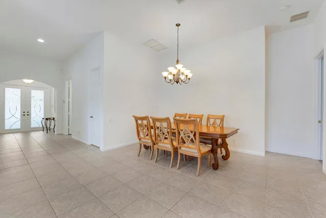 Residence photo 13