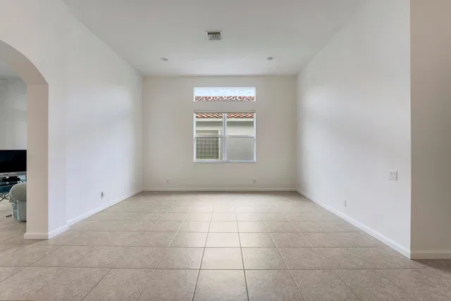 Residence photo 18