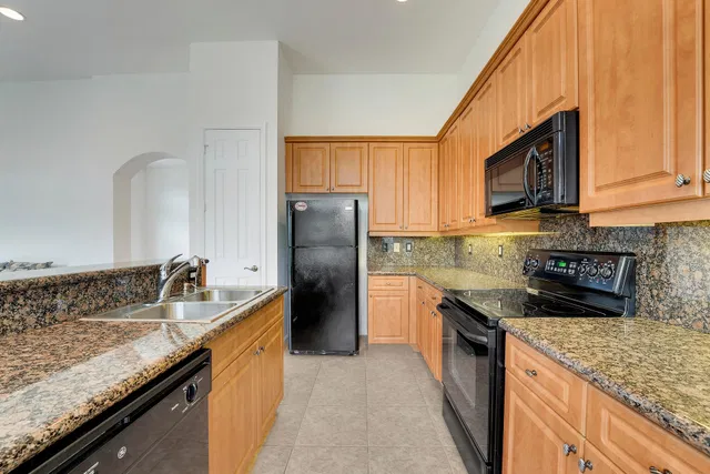 Residence photo 19