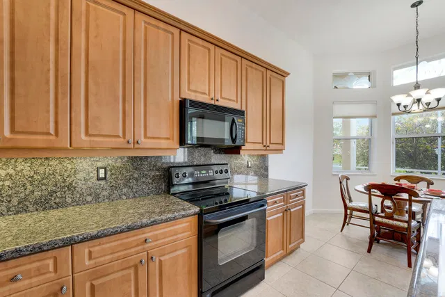 Residence photo 20