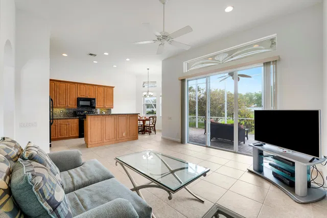 Residence photo 25