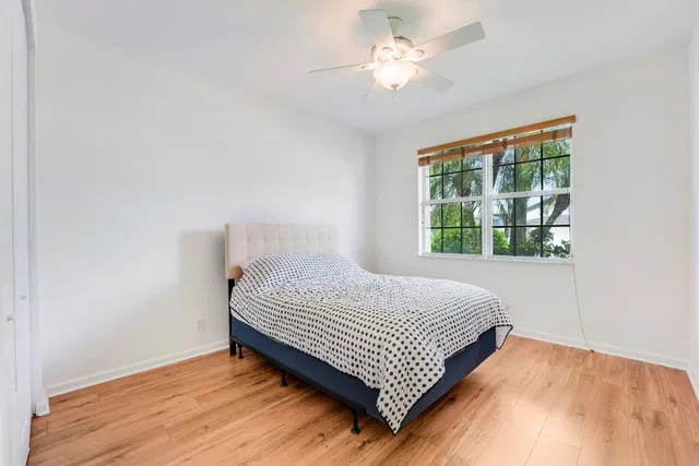 Residence photo 36