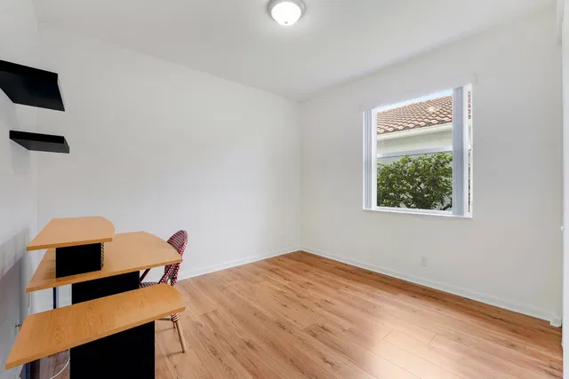 Residence photo 38