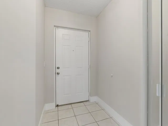 Unit P photo 18