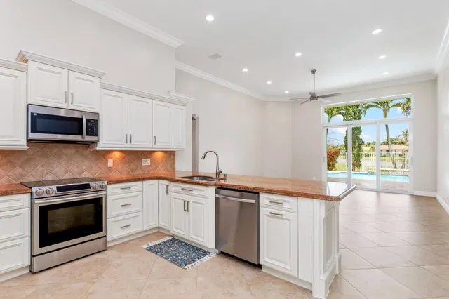Boca Isles Residence photo 7
