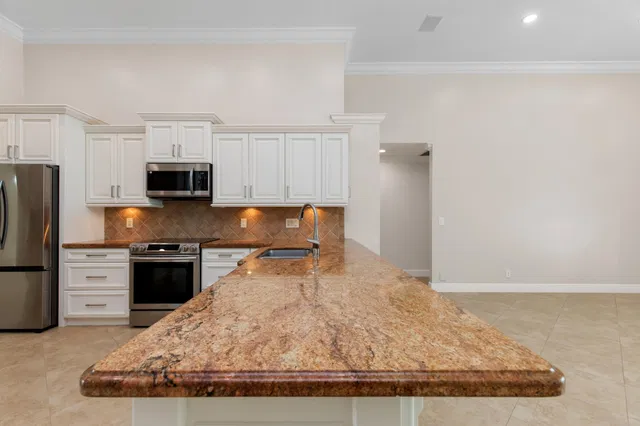 Boca Isles Residence photo 9