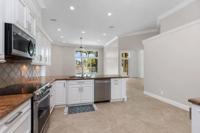 Boca Isles Residence photo 12