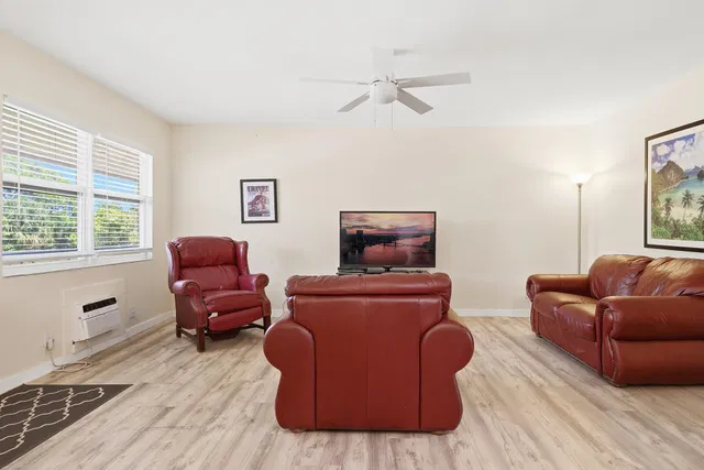 Residence photo 10