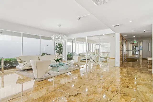Unit 4c photo 34