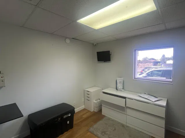 Unit 1st Floor photo 5